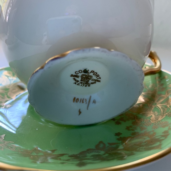 Coalport teacups, ruby red and green, price is for both! - Picture 5 of 7